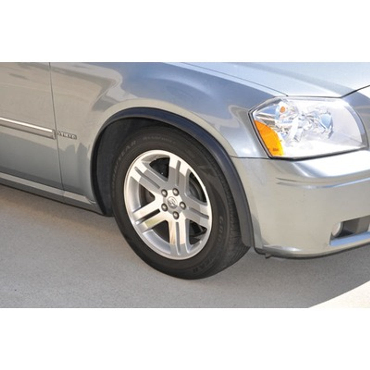 Pacer Flexy Flares Universal Fit Heavy Duty (lifestyle)