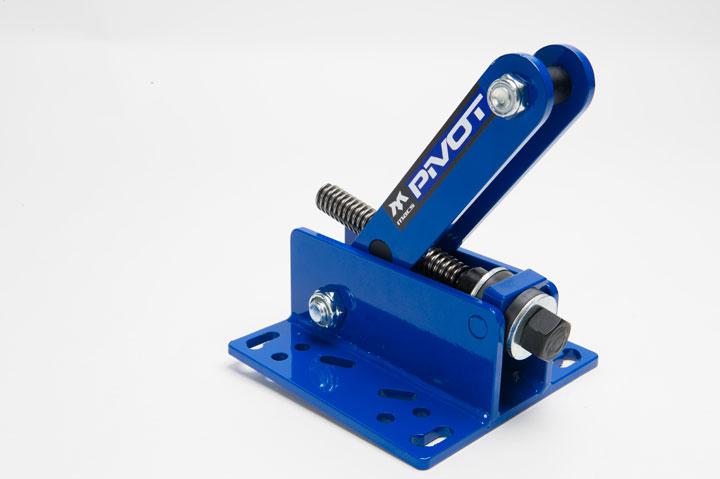 Mac's PiVOT - Articulated Engine Lift Plate