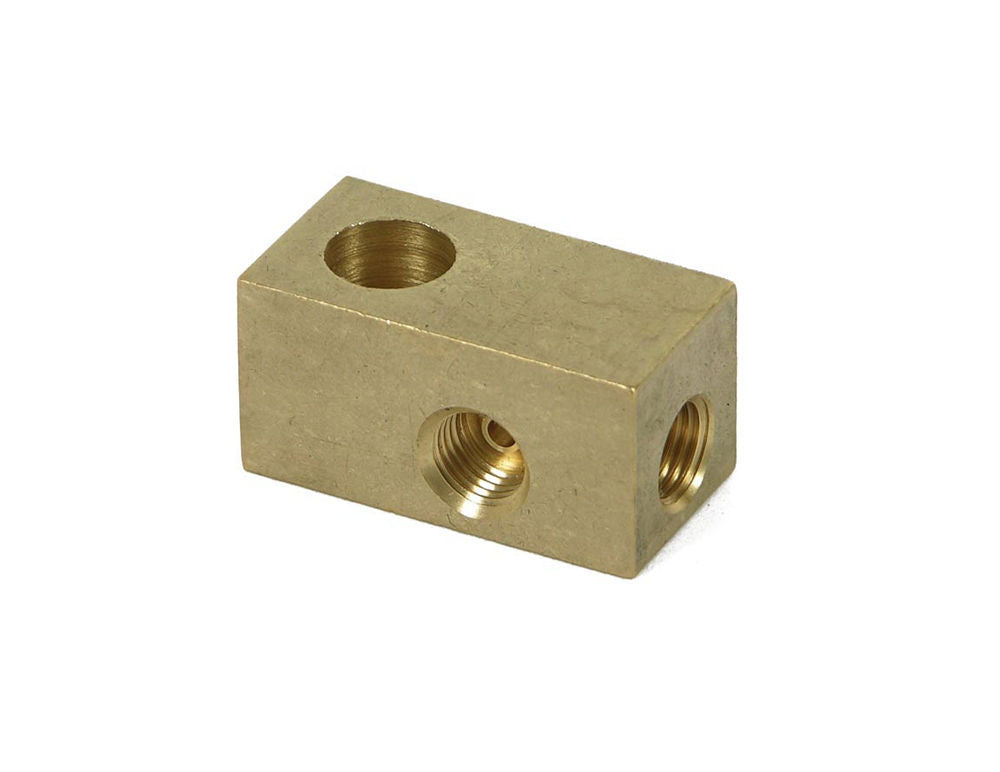 Earl's T Brake Adapter 899