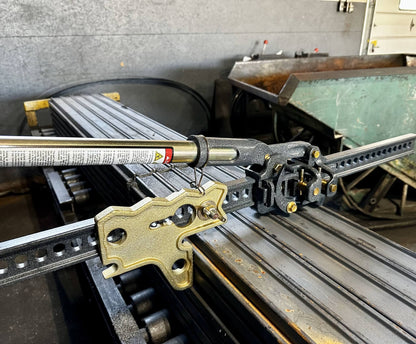 Hi-Lift Jack Winch-Clamp Spreader Attachment WCSA-101 (lifestyle)