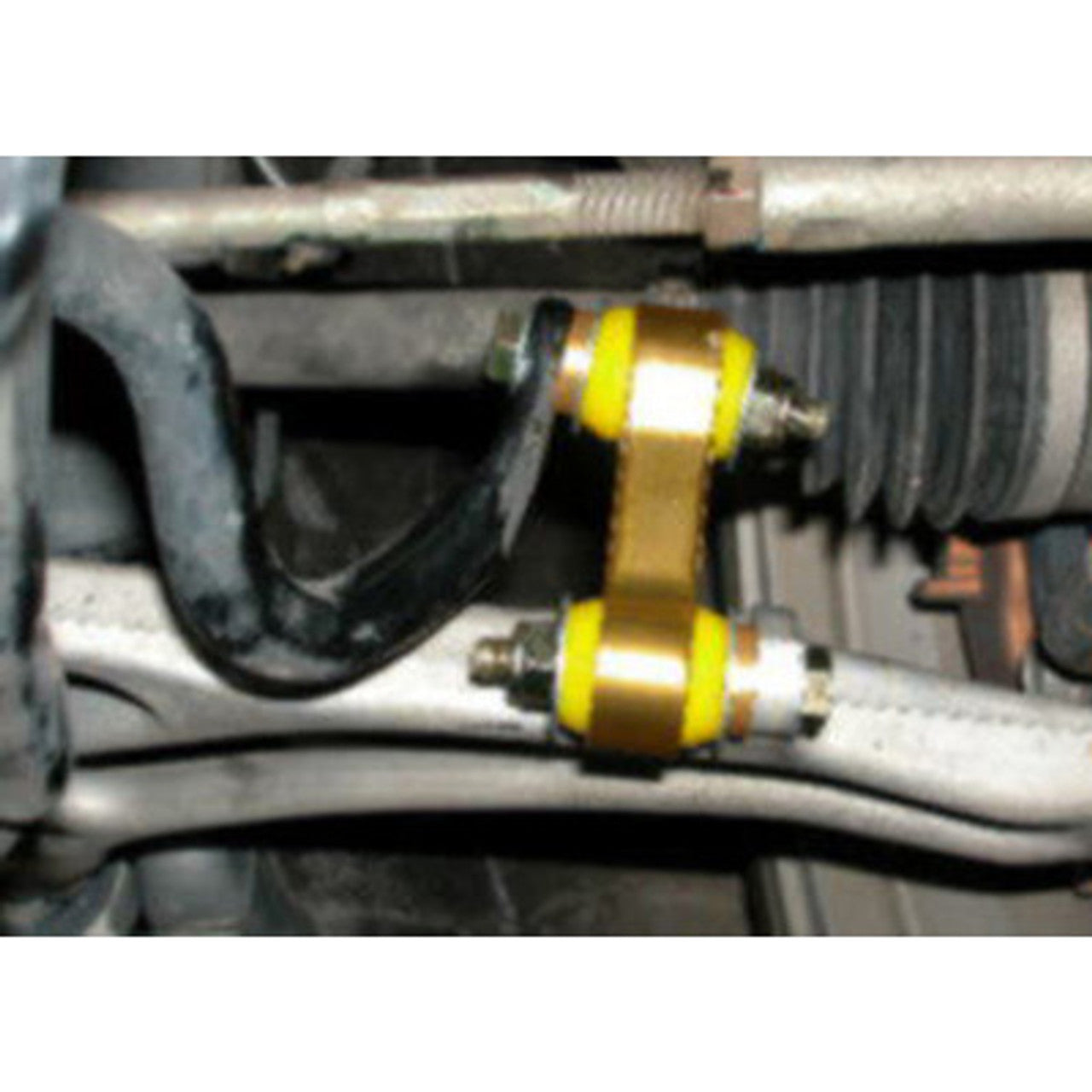 Whiteline Sway Bar End Link (lifestyle)