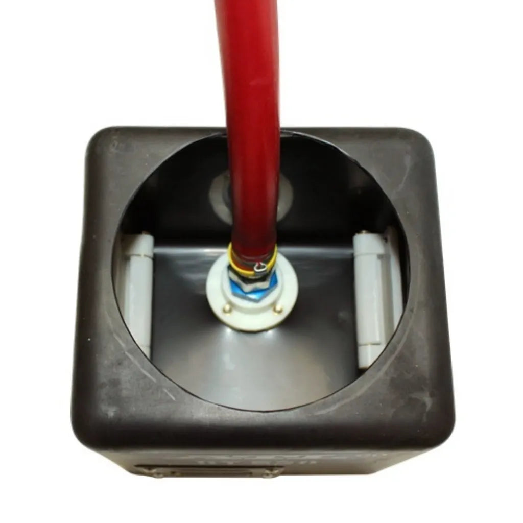 ATL CO-AA-009 Fuel Cell Surge Tank 0.6 Gal w/ -8AN Scavenjet