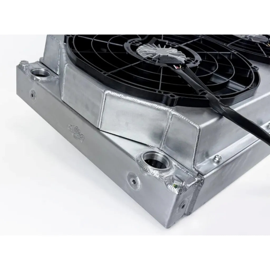 CSF  Motorsport Dual-Pass Radiator 8374 (detail)