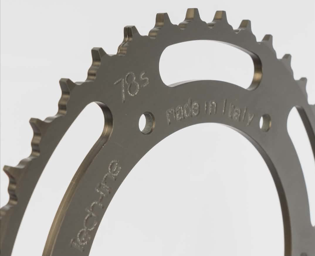Vampire S Series Sprocket (close-up detail)