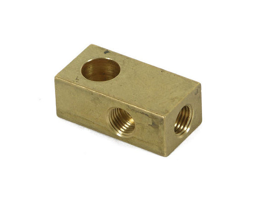 Earl's T-Brake Adapter Fitting 899